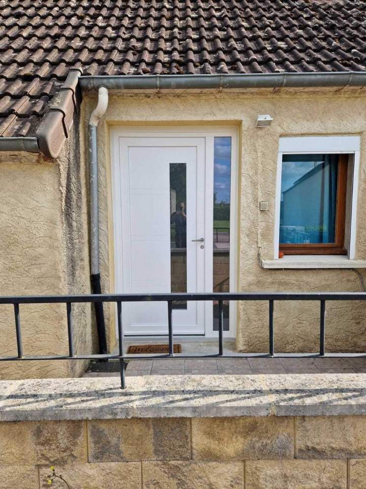 Pose de porte bois Moulins